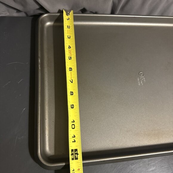 Made by DESIGN 12 x 17" Rectangular Baking Sheet Textured Cookie Sheet ~ Used - Picture 10 of 14